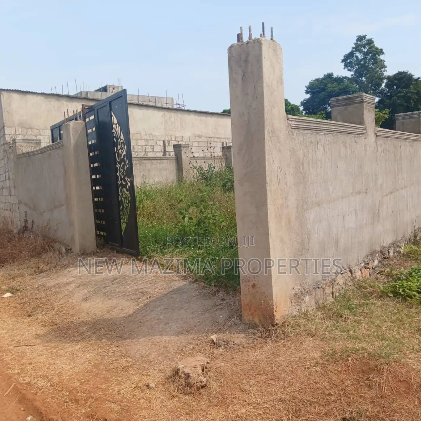 Very H Plot in Wellfence With Lakeview Onsale After Munyonyo