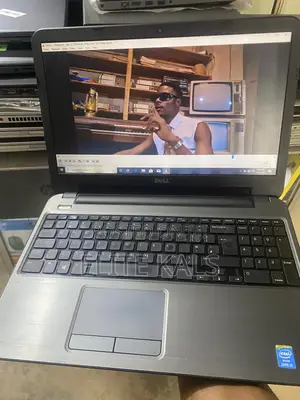 Laptop Dell Latitude 3540 4GB Intel Core I3 HDD 500GB