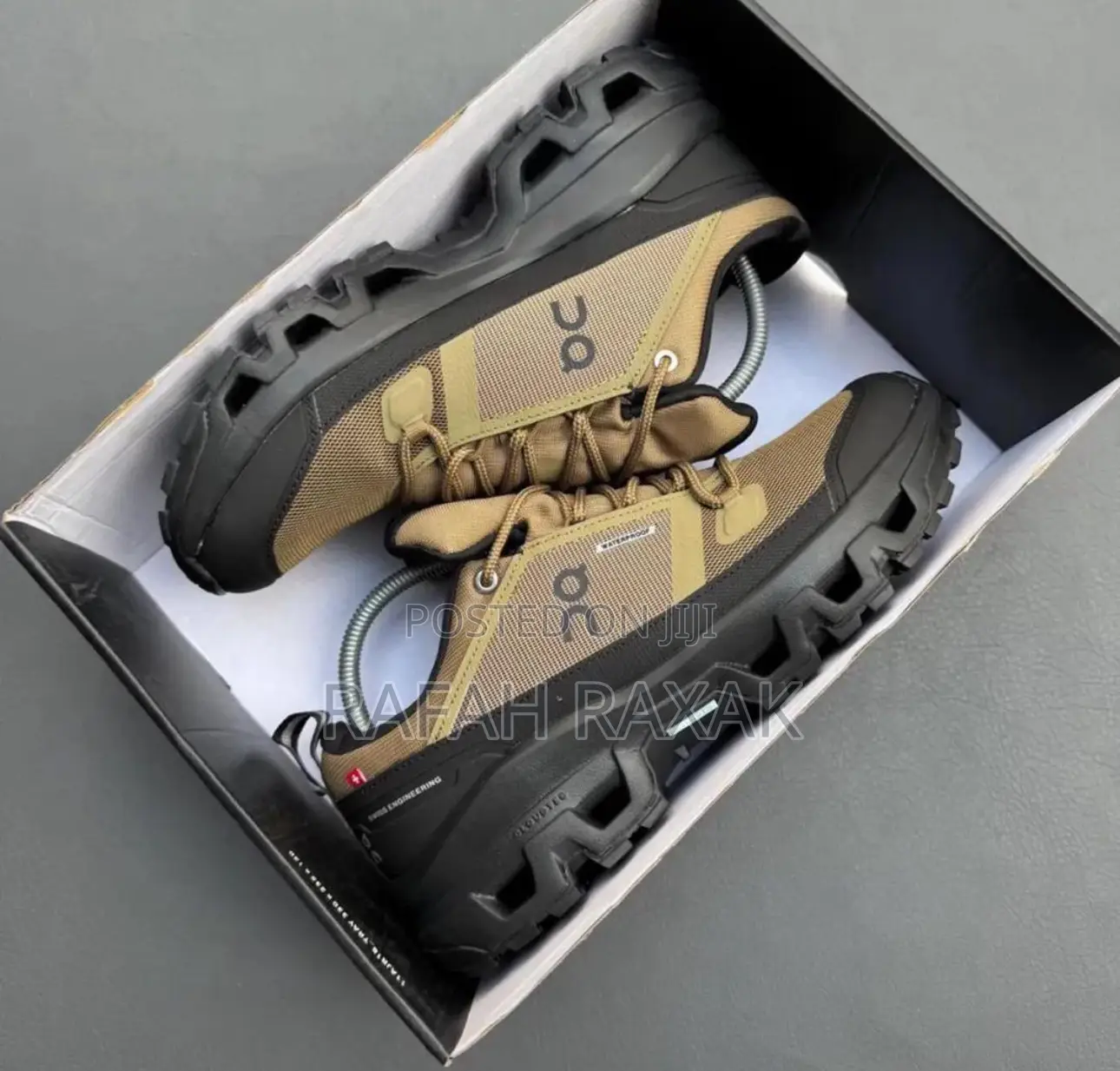 Original Men’S On Running Cloudrock Low Waterproof Sneakers