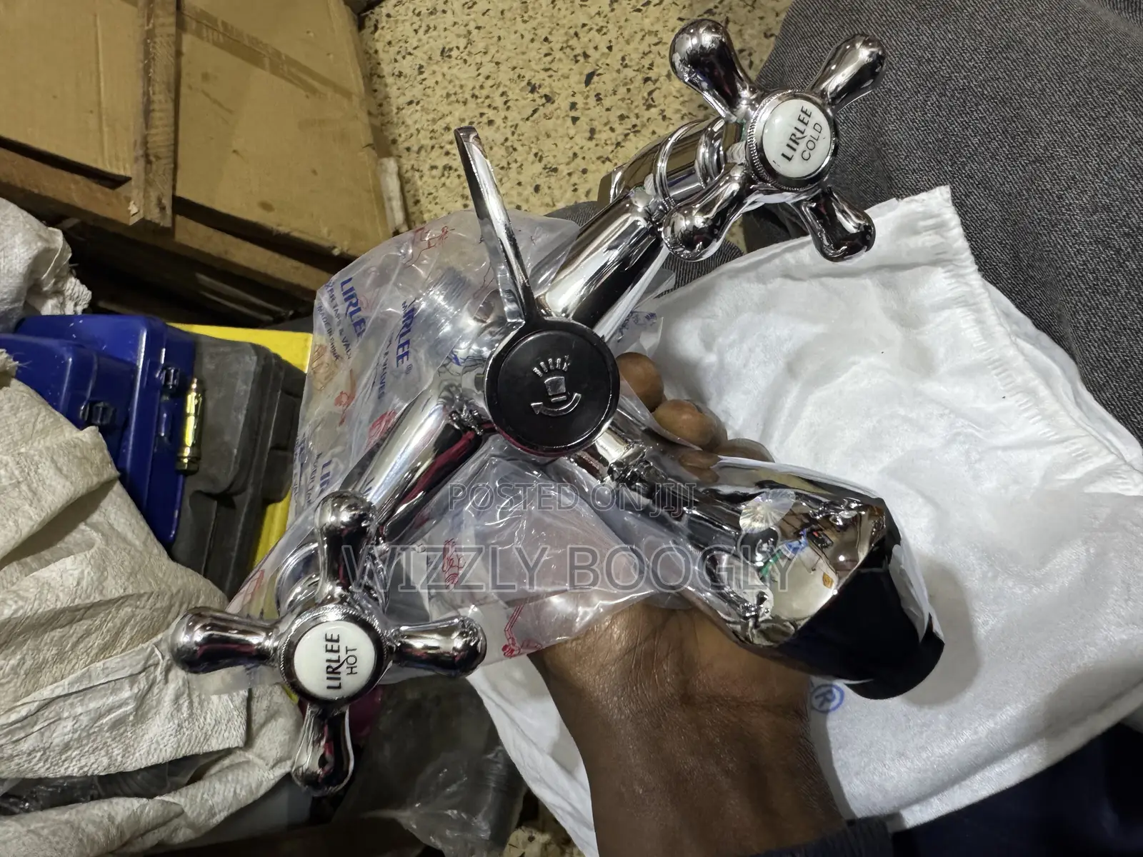 Complete Shower Mixer With Telephone Shower