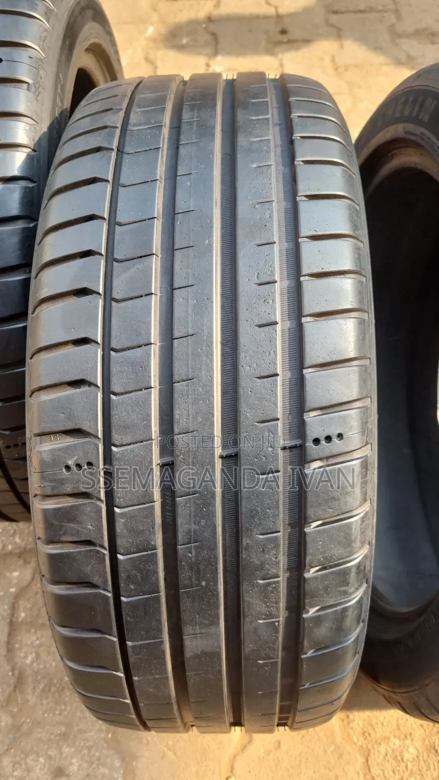 225/4517 Original Michelin Foreign Used Made in Italy