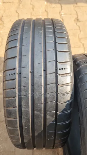 225/4517 Original Michelin Foreign Used Made in Italy