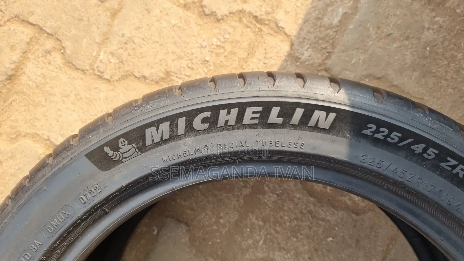 225/4517 Original Michelin Foreign Used Made in Italy