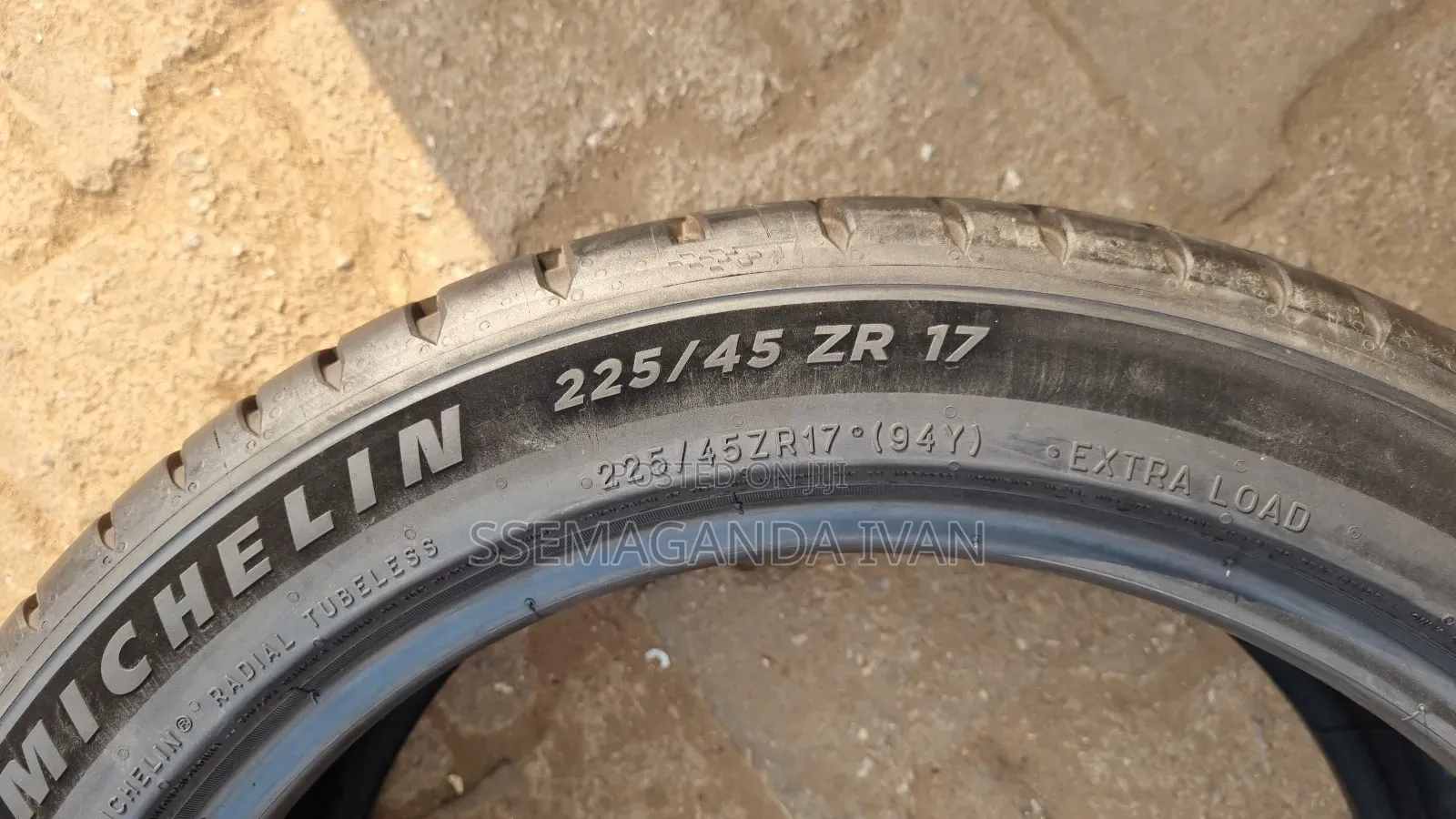 225/4517 Original Michelin Foreign Used Made in Italy