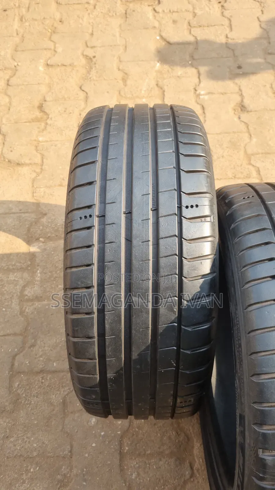 225/4517 Original Michelin Foreign Used Made in Italy