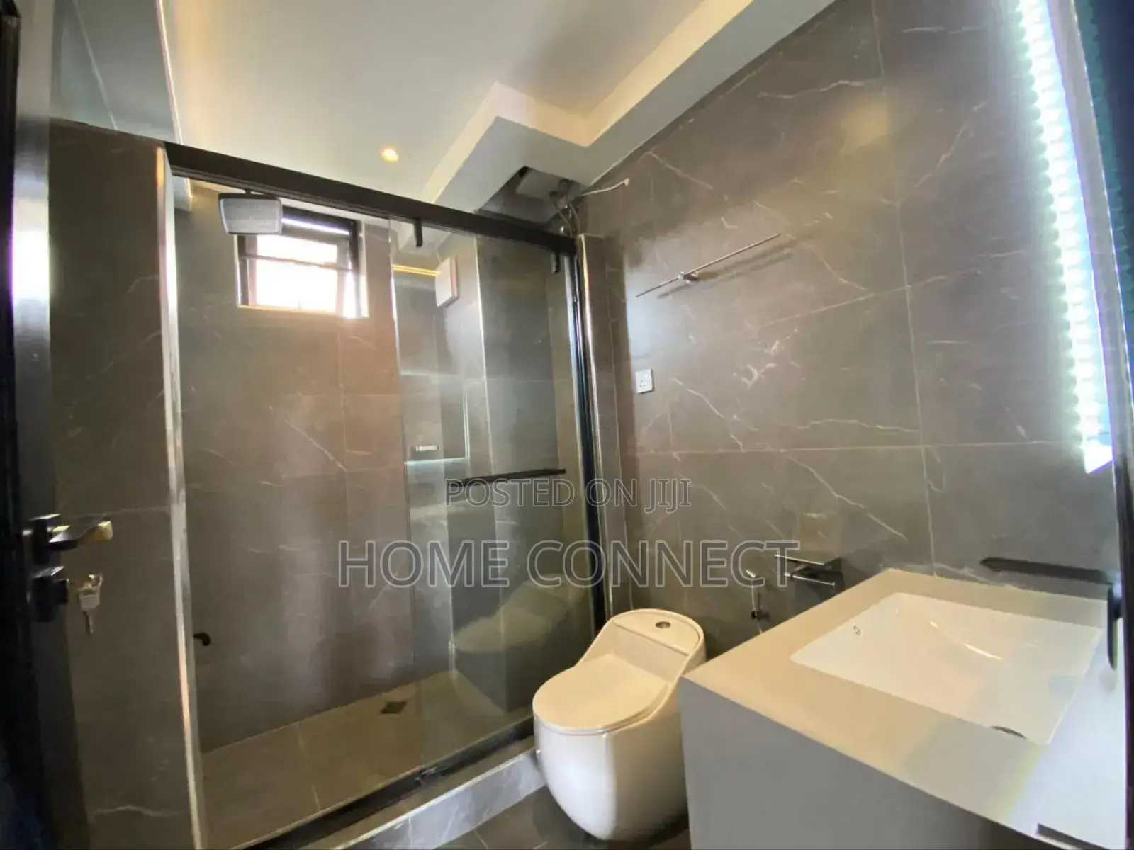 2bdrm Apartment in Muyenga, Central Division for rent