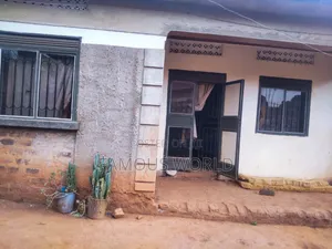 2bdrm Townhouse/Terrace in Katabi Bunono Next for sale