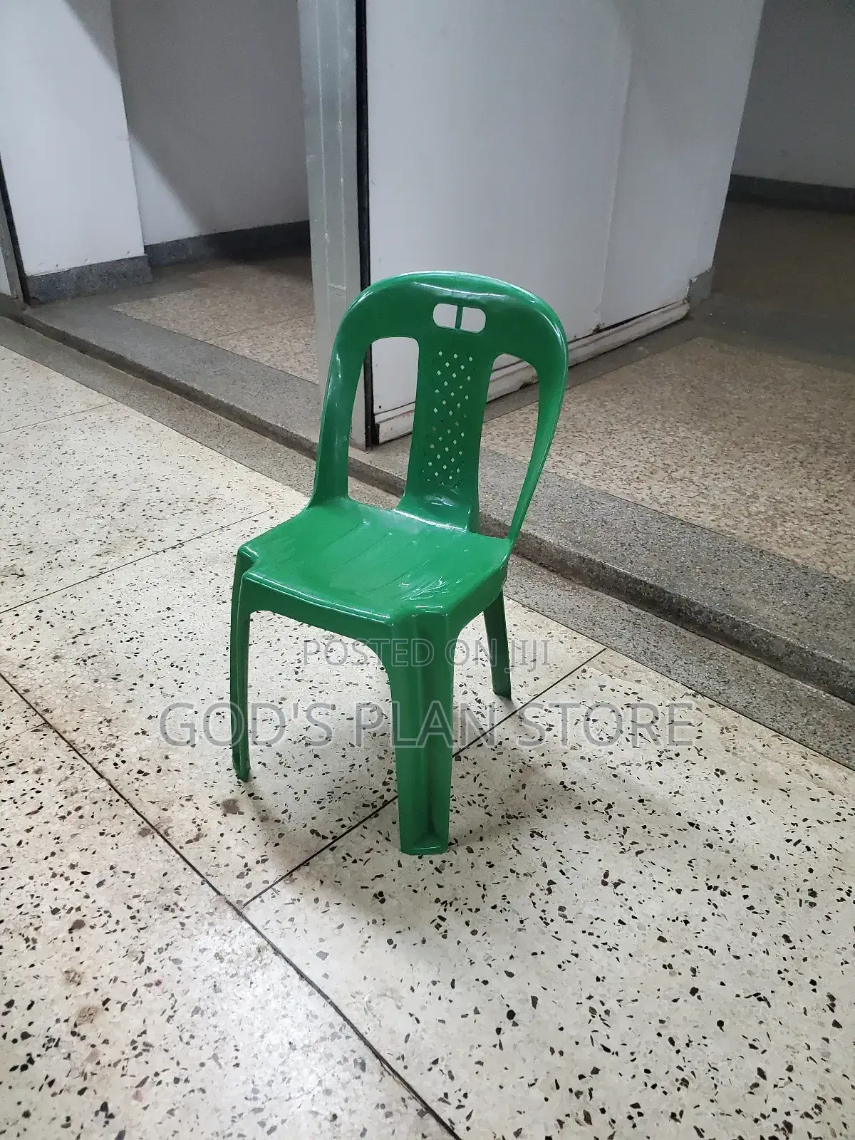 Smooth Plastic Chairs Smooth Plastic Chairs Armless