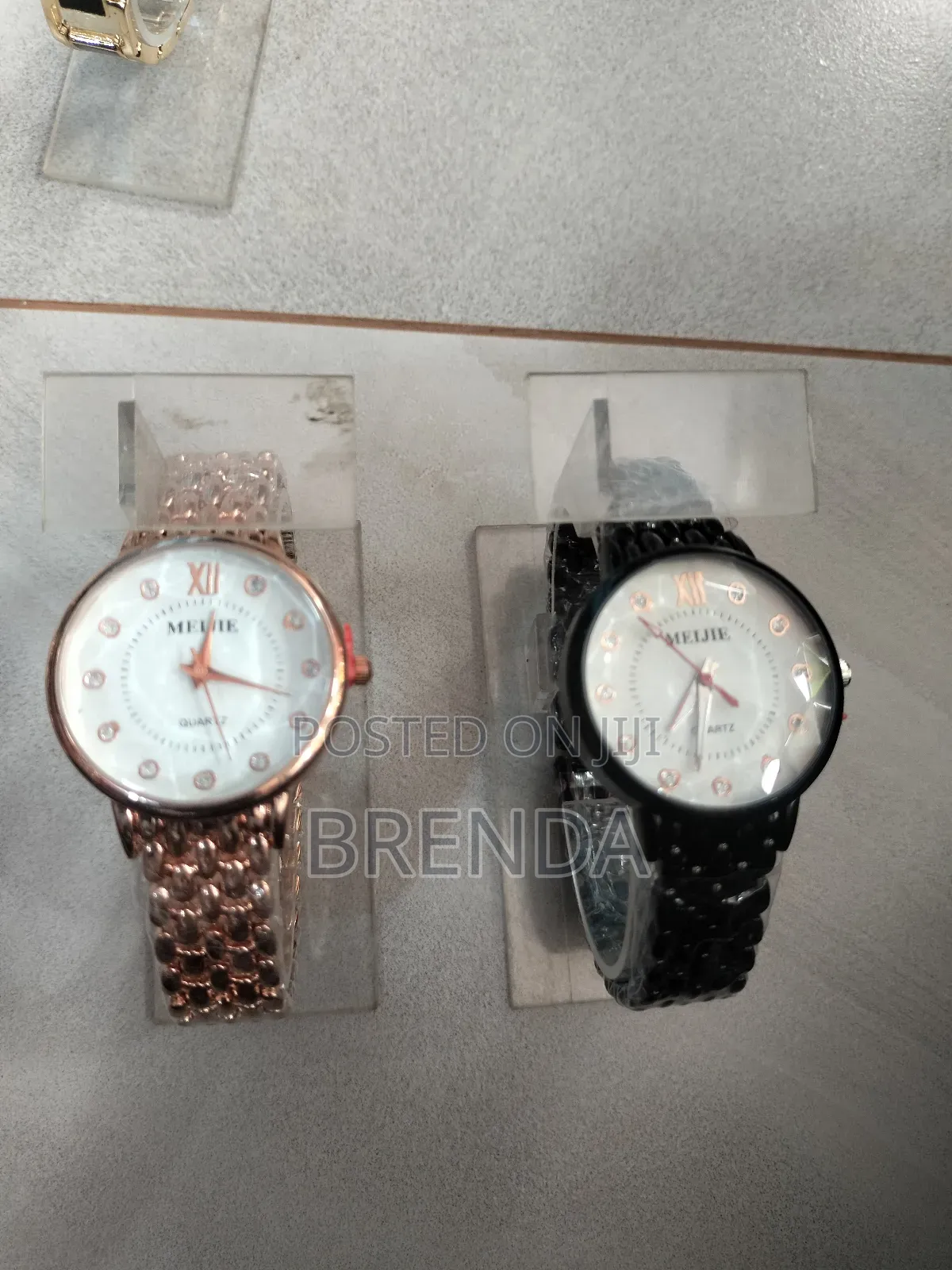 Brand New Unique Ladies Chain Watches