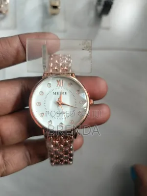 Brand New Unique Ladies Chain Watches
