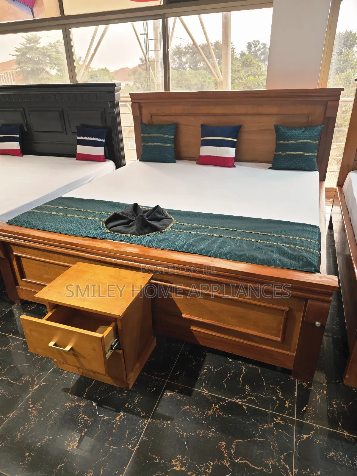 Imported King Size Bedroom Bed 6 by 6 Master Piece at Cutprice