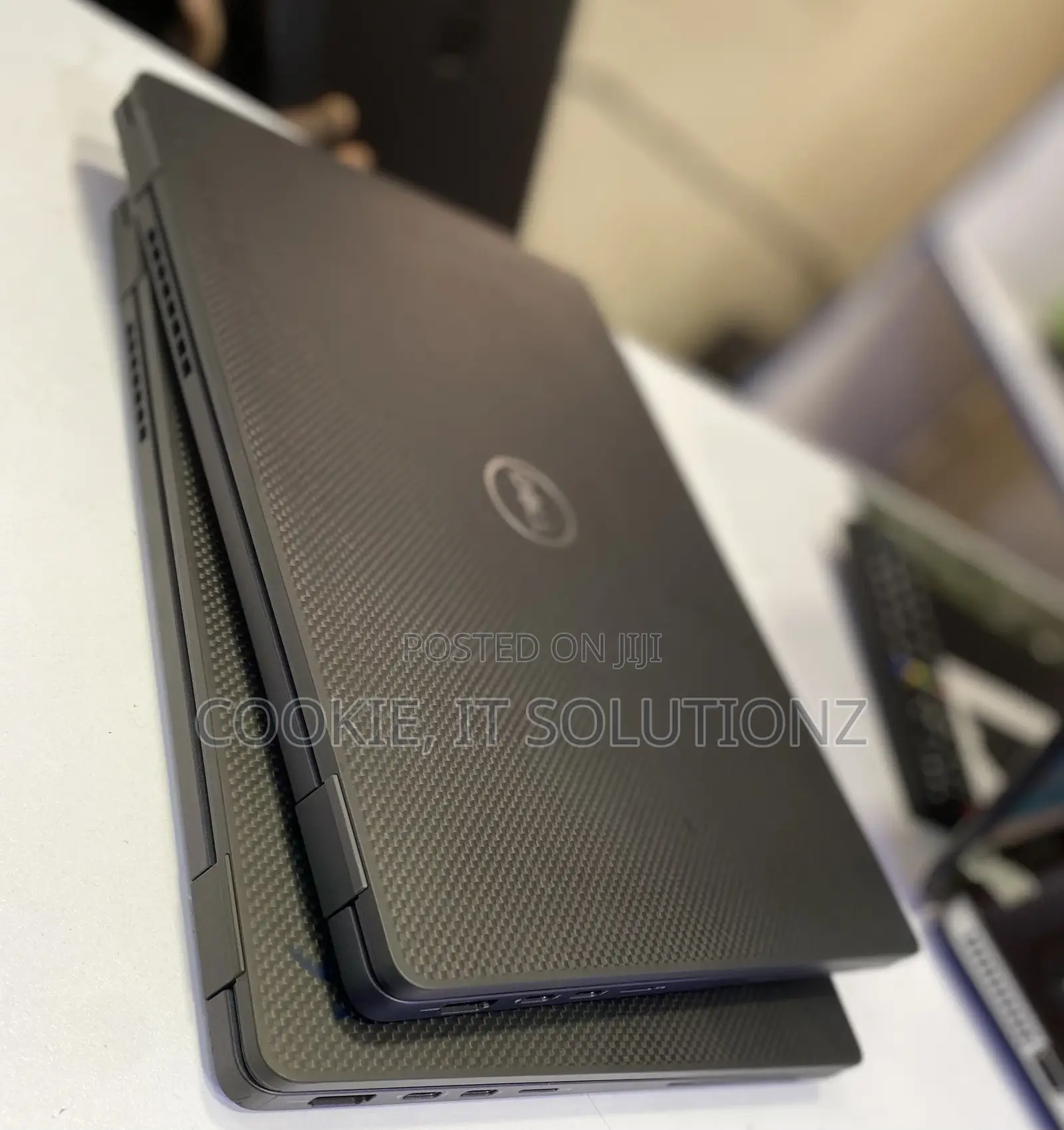 Laptop Dell Latitude 7410 8GB Intel Core I5 SSHD (Hybrid) 256GB