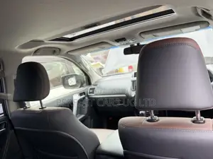 Toyota Land Cruiser Prado 2.8 2017 Black