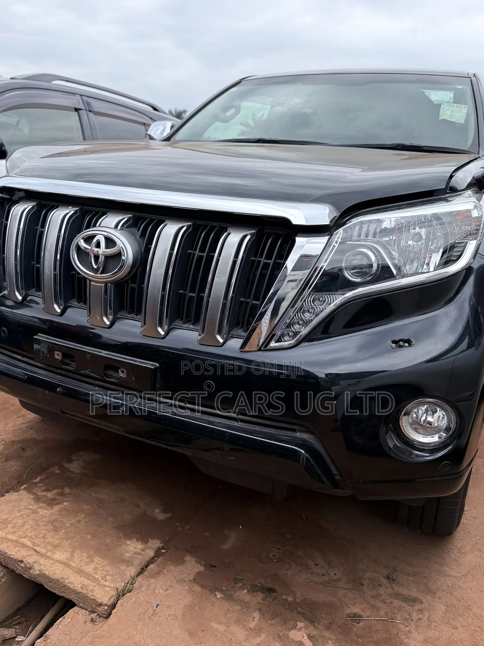 Toyota Land Cruiser Prado 2.8 2017 Black