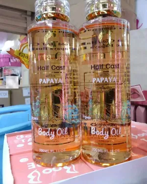 Photo - Gluta Gold Half Cast Papaya Body Oil
