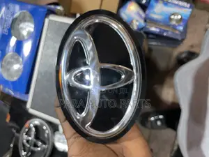 Car Toyota Emblem/Logo