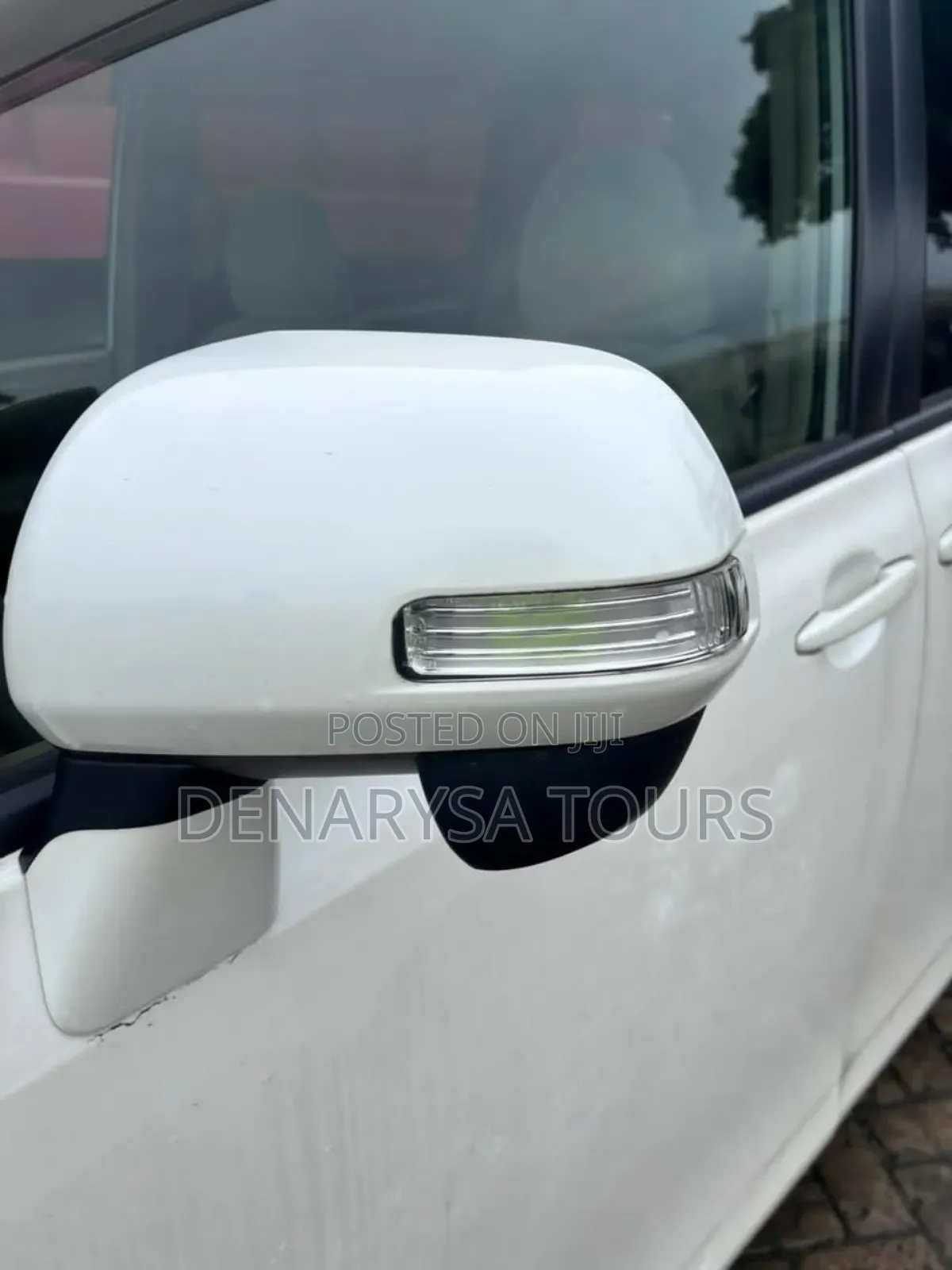 Toyota Noah 2012 White