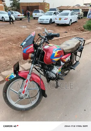 Bajaj Boxer 125 2023 Red
