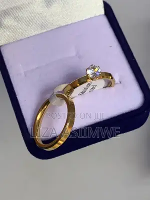 Seal Your Vows: Elegant Gold Wedding Bands Engagement Ring
