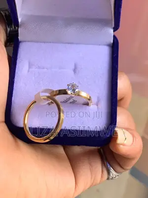 Seal Your Vows: Elegant Gold Wedding Bands Engagement Ring