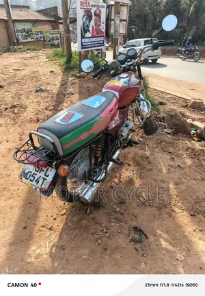 Bajaj Boxer 100 2022 Red