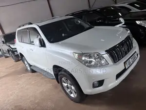 Toyota Land Cruiser Prado 2.7 i 2010 White
