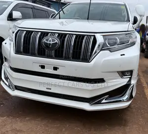 Toyota Land Cruiser Prado 2.8 2018 Off white