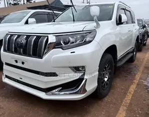Toyota Land Cruiser Prado 2.8 2018 Off white