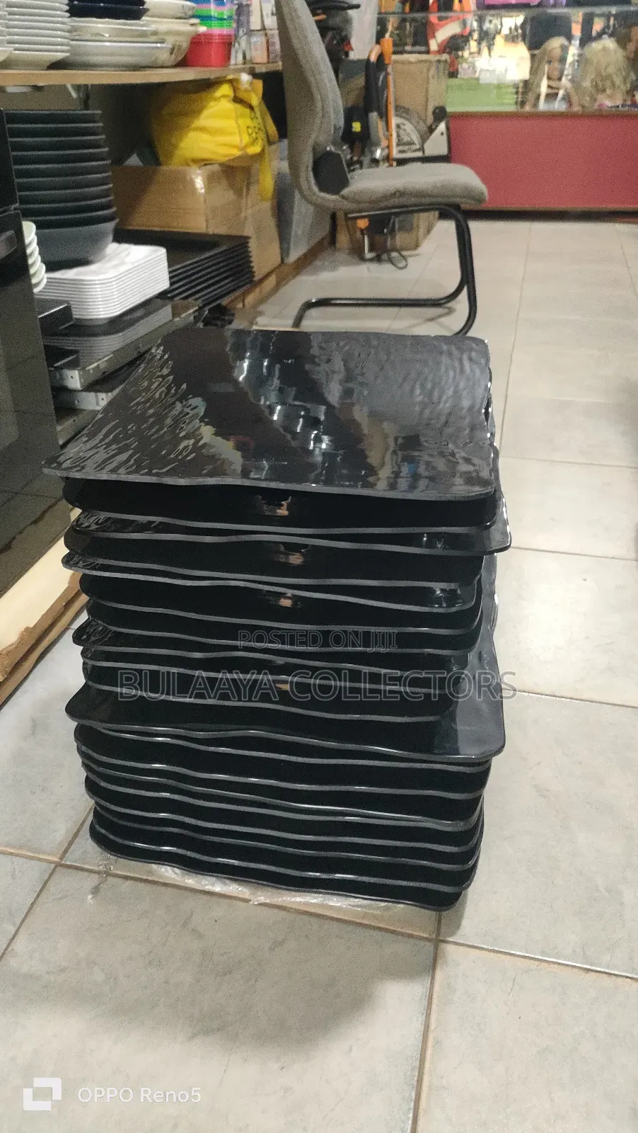 Uk Used Black Pizza Plates, Medium And Large