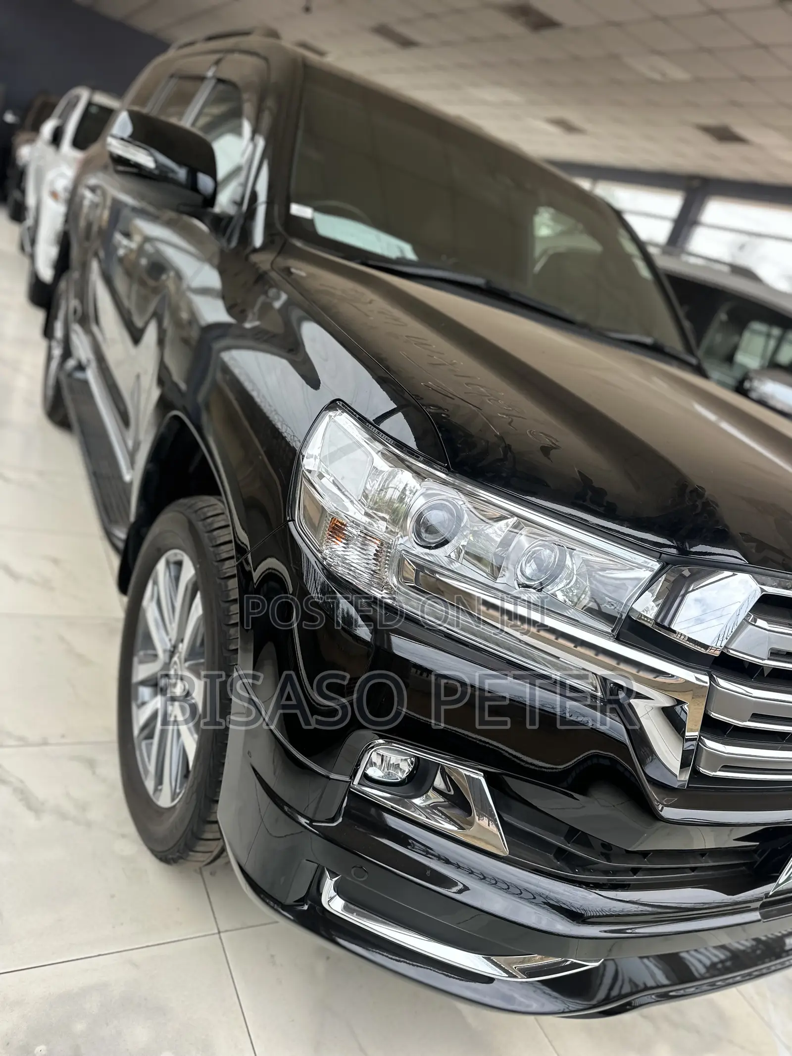 Toyota Land Cruiser 4.6 V8 ZX 2019 Black
