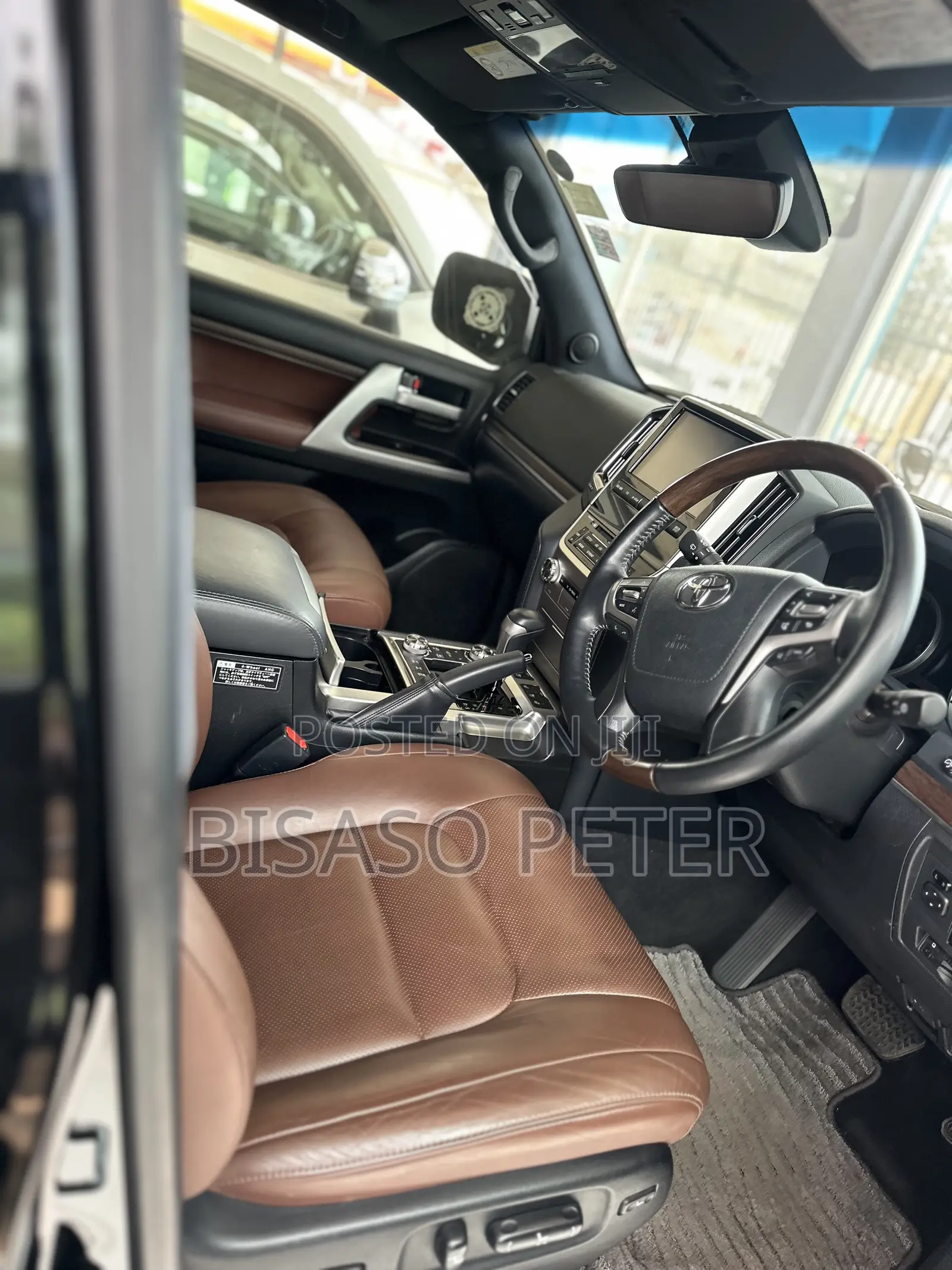 Toyota Land Cruiser 4.6 V8 ZX 2019 Black