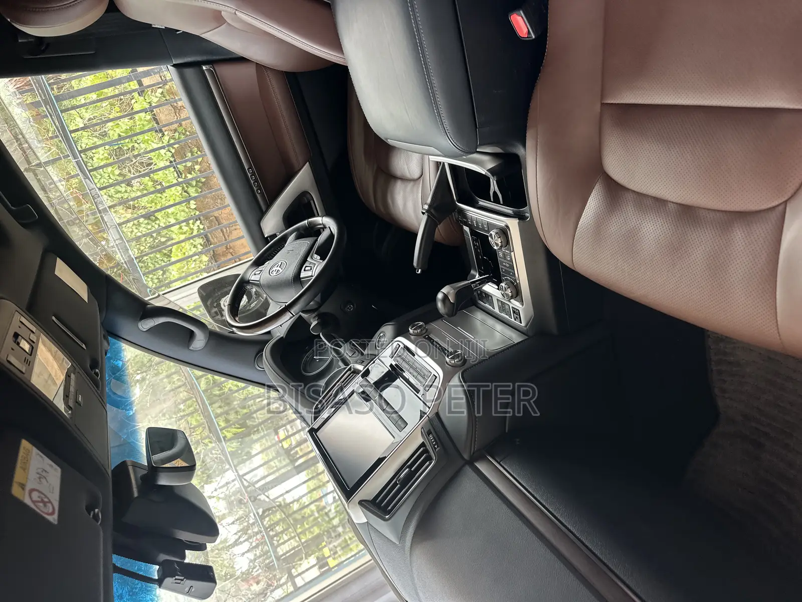 Toyota Land Cruiser 4.6 V8 ZX 2019 Black