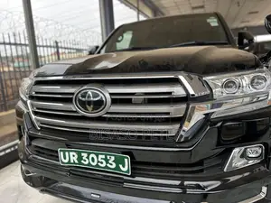 Toyota Land Cruiser 4.6 V8 ZX 2019 Black
