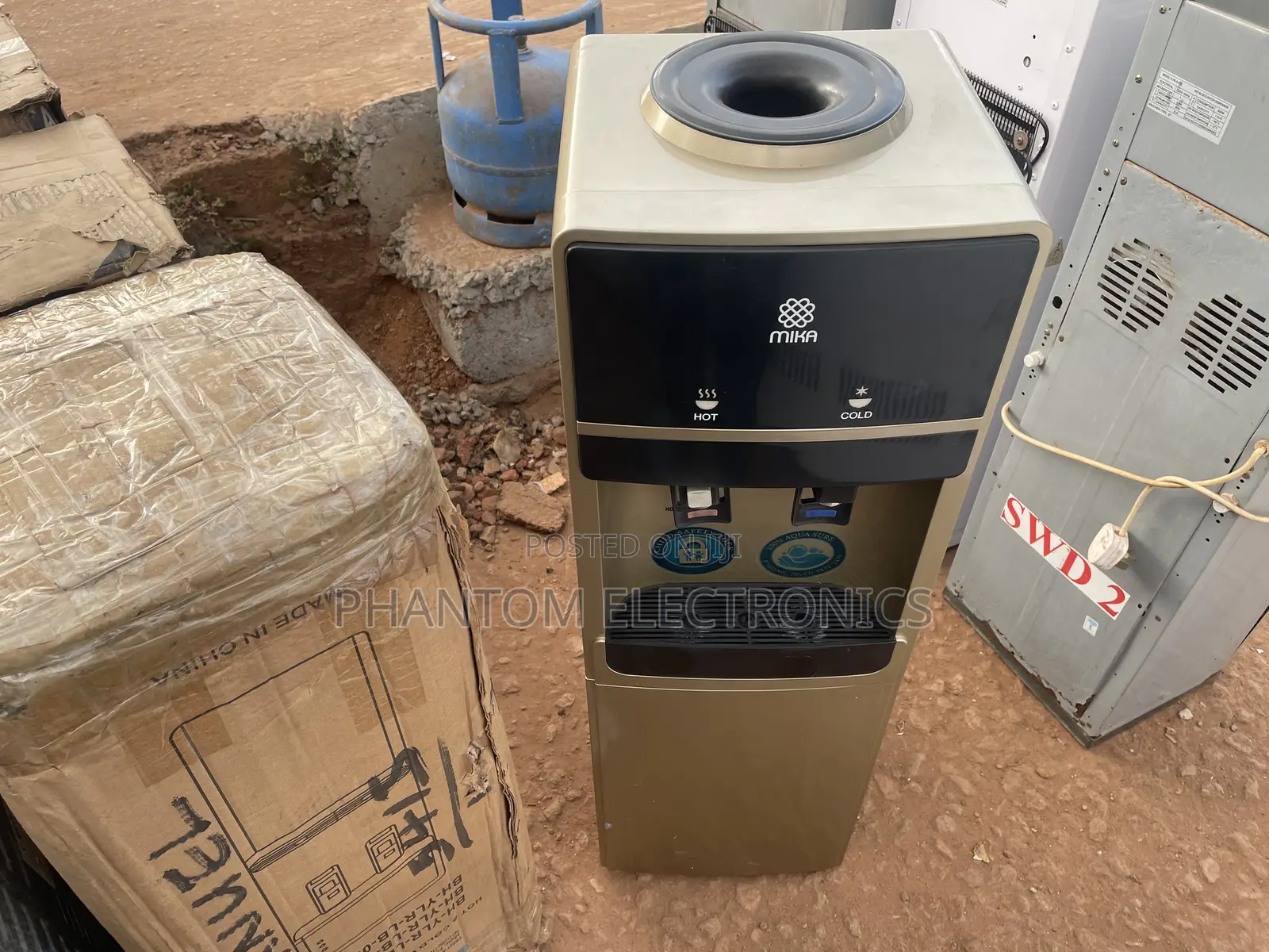 Black and Gold Water Dispenser