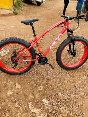 Red En Black Bike /Big Energy/Bicycle /Bike