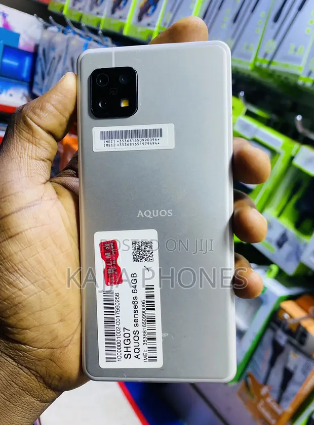 AQUOS R ◆ 4GB/64GB / au SHV39 Amazon.co.jp: SHARP AQUOS R 64GB Light Gold SHV39 au