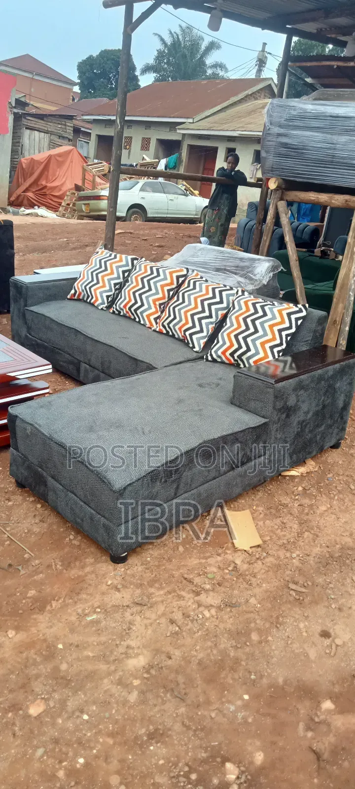 A L Shaped Corner Sofa Set With Good Pillows