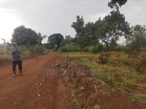 Plot on Sale in Buyegge Kasanje