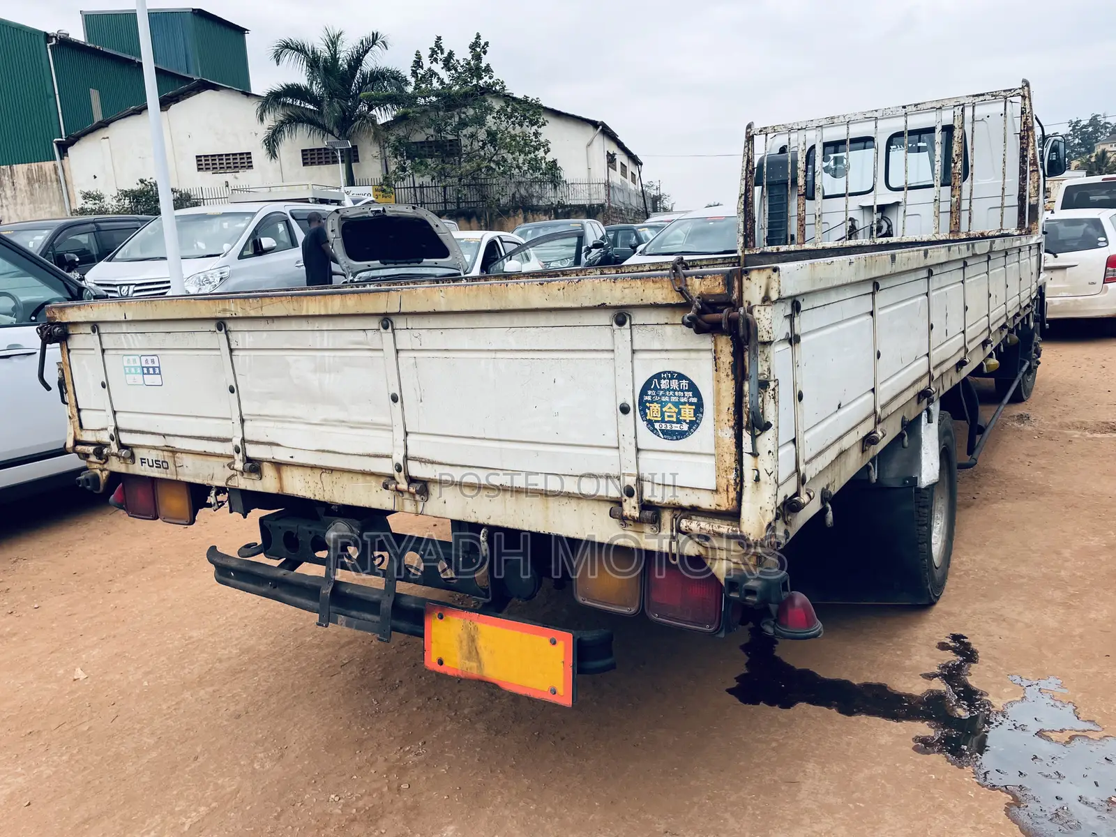 Isuzu Truck Long Chassis Perfect