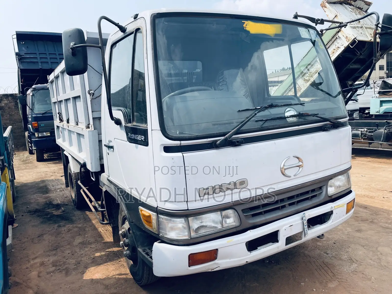 Hino Dumper J08c