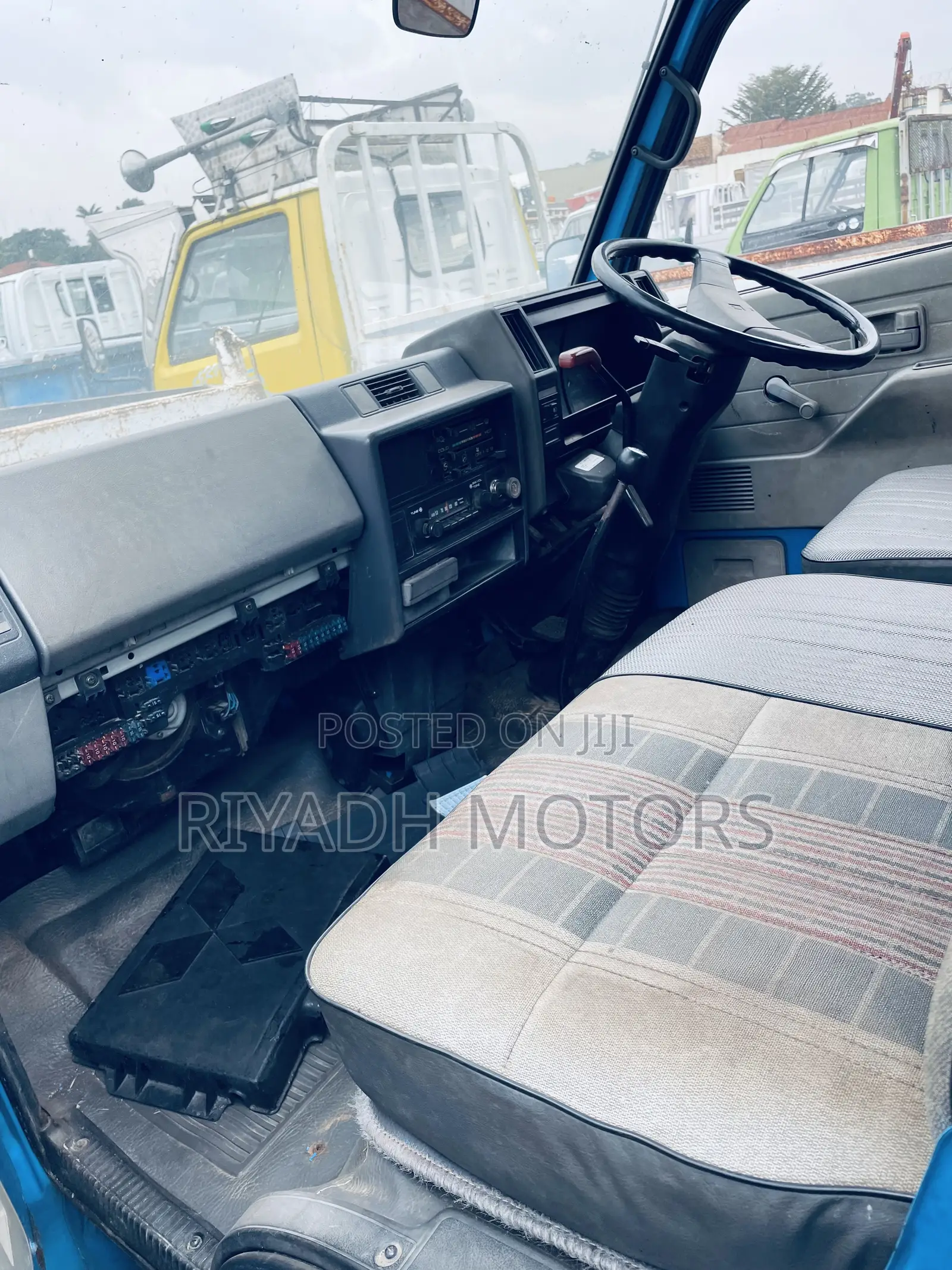 Isuzu Dumper Double Light