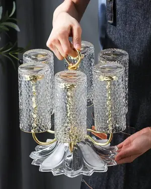 Gold/Silver Upside-Down Glass Holder