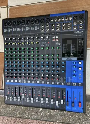 Yamaha Mg166xu Mixer