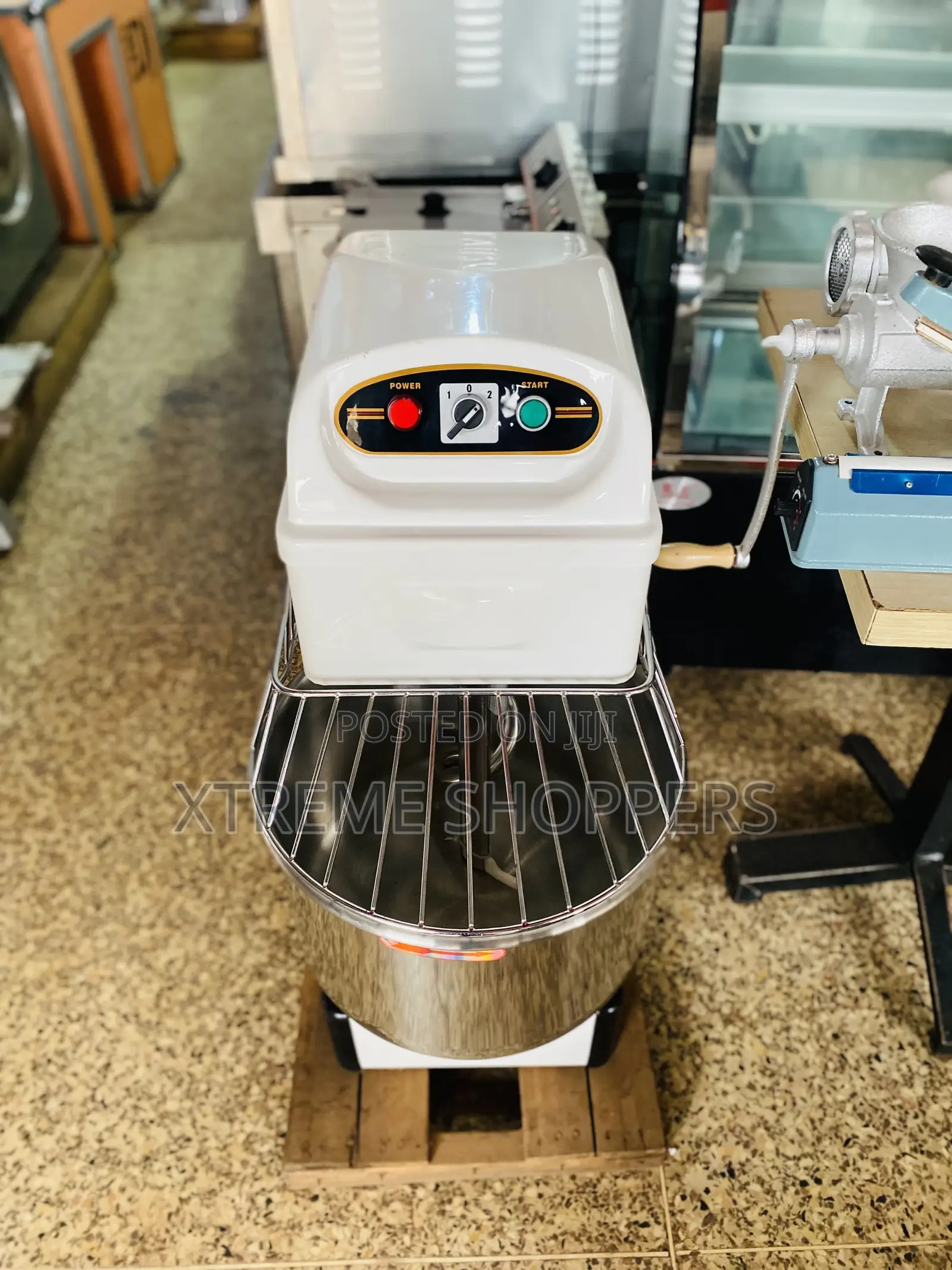 Single Phase : Warranted Dough Mixer