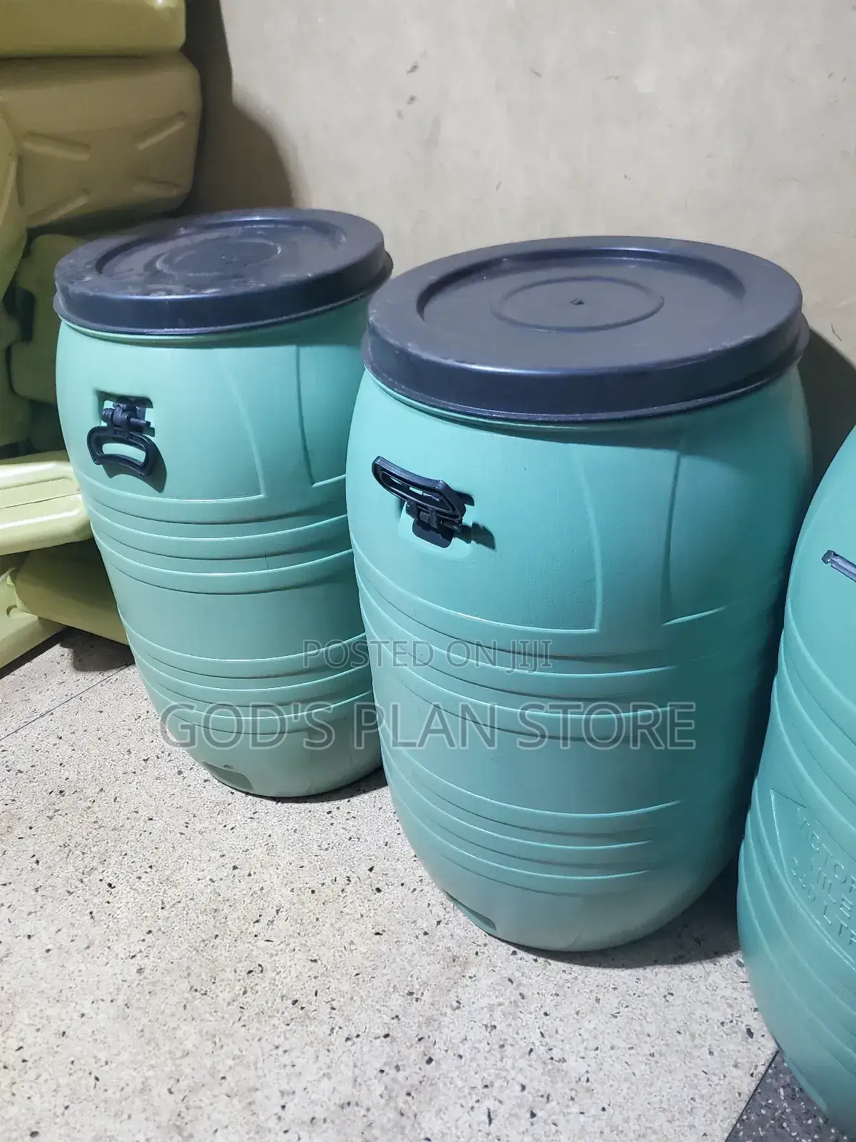 Heavy Duty Plastic Water Tank 240litres