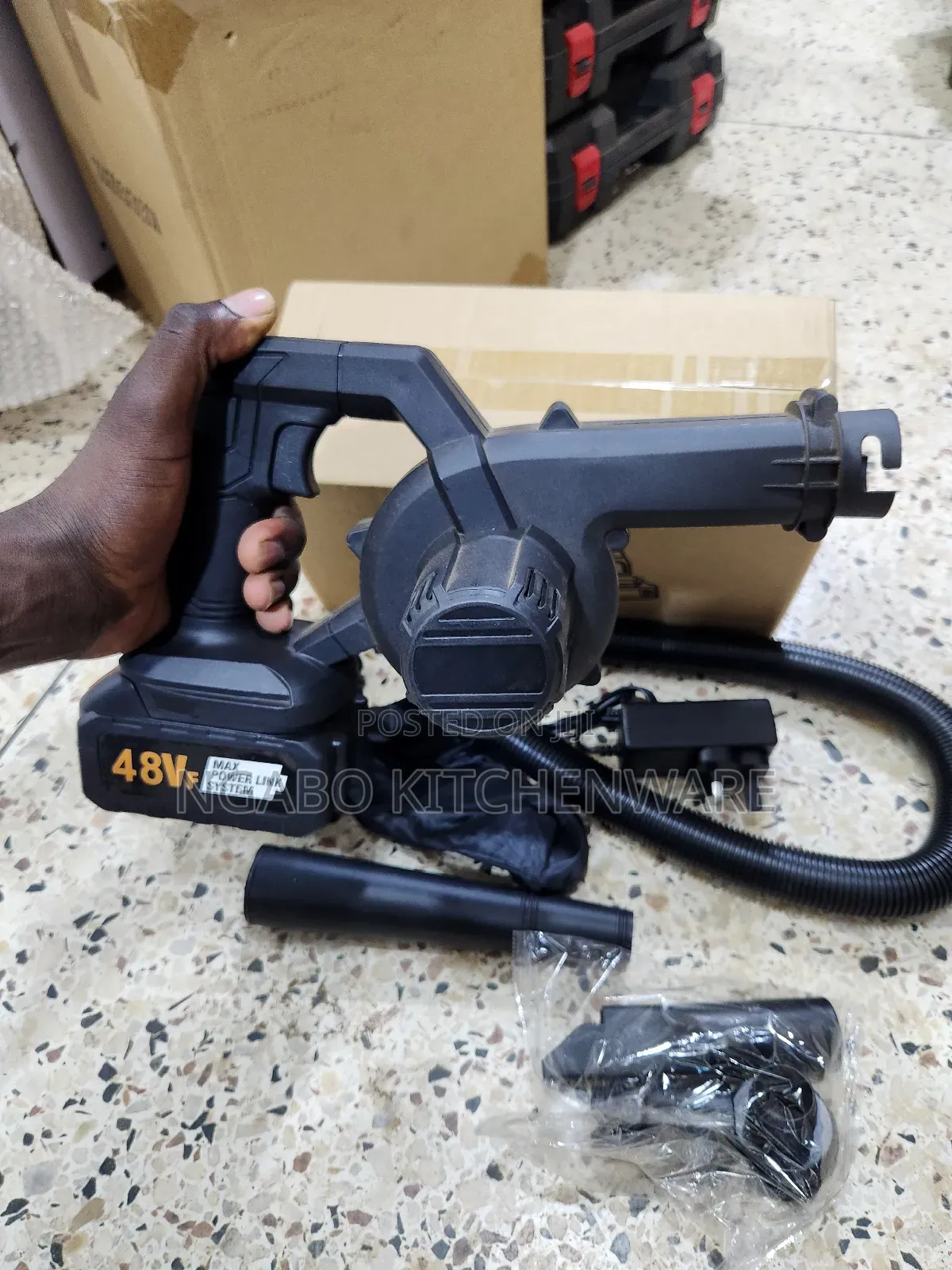 Cordless Leaf Blower And Vaccum Cleaner