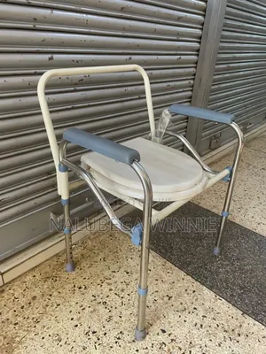 Commode Wheel Chair Without Wheels