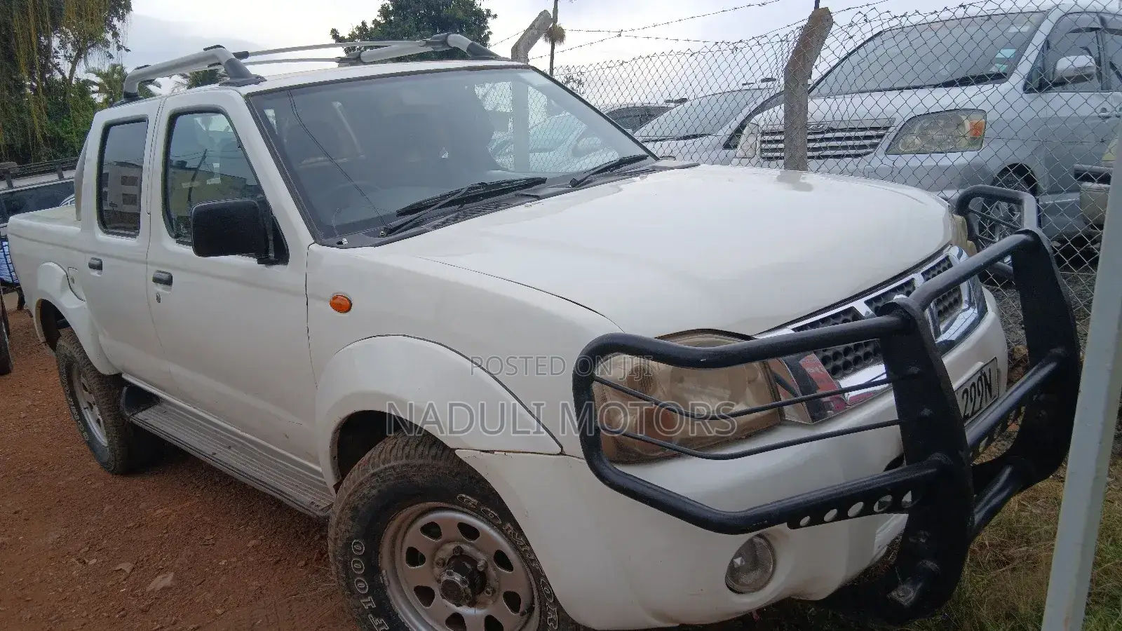 Nissan Hardbody 2000i 2006 White