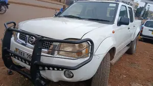Nissan Hardbody 2000i 2006 White