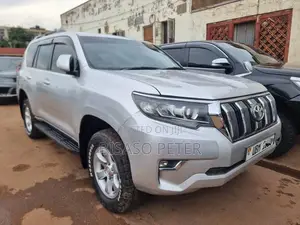 Toyota Land Cruiser Prado 2.7 i 2012 Gray
